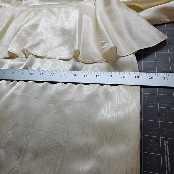 Vintage Peplum Dress Womens Size 6 White Silky 80s Glam Rock Retro Party Mod - Picture 11 of 12